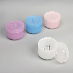 Контейнер для дезинфекции фрез пластиковый цвет микс 6,5*8,5 см купить недорого в интернет магазине Beauty Prof с доставкой по Хабаровску и регионам России