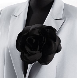 Брошь текстильная Цветок камелия цвет черный купить недорого в интернет магазине Beauty Prof с доставкой по Хабаровску и регионам России